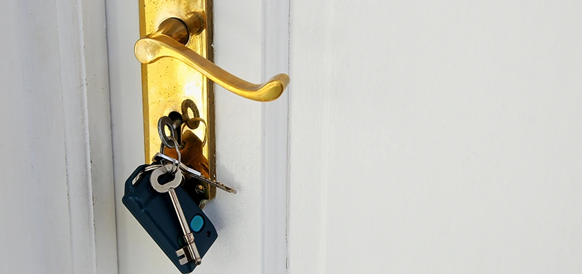 Broken Door Key Extraction in Laguna Woods, CA